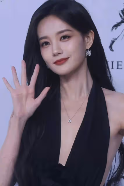 8個明星被春晚淘汰！李一桐張雨綺眼神讓人心疼