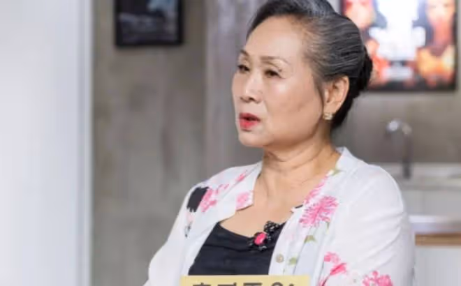 葦青:一路好好走!普通老婦60歲被兒帶入圈,如今成「百億老太」