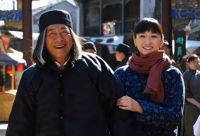 王奎榮：一路好好走！46歲出彩，68歲吃小37歲嫩草