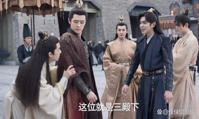 慶餘年2：太子被廢二皇子自盡，大皇子全身而退，老三白撿個皇位