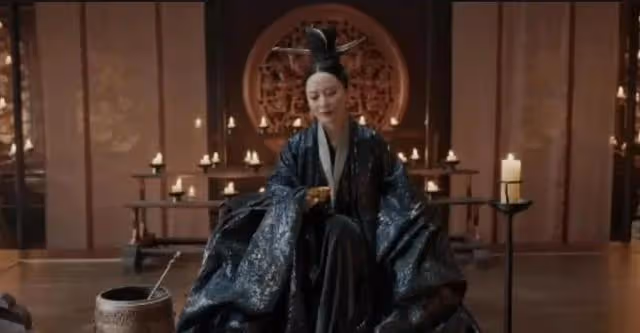《慶餘年2》皇后俞飛鴻上線,竟是陳萍萍口中「最蠢的女人