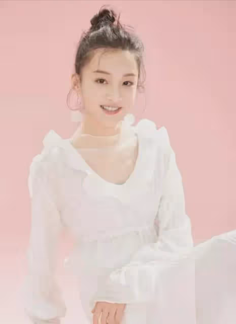 《慶餘年》所有男人的白月光葉輕眉,演員19歲了,膚白貌美大長腿
