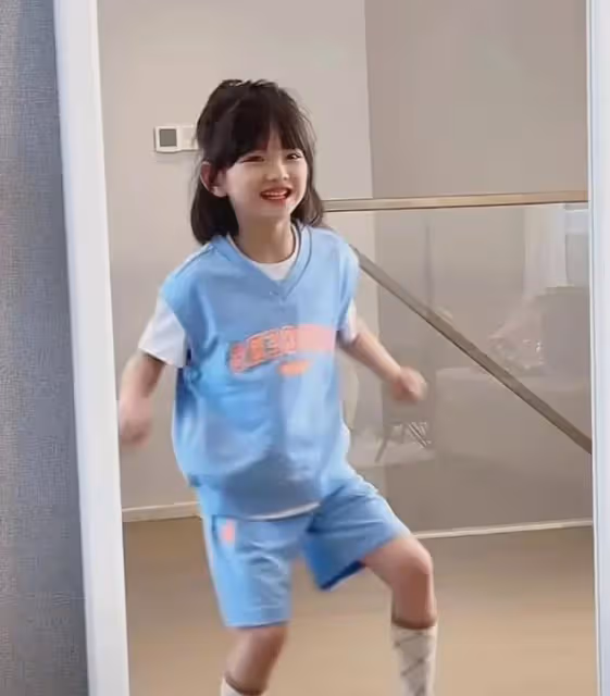 慶餘年2:霸霸一出場萌翻觀眾!演戲有靈氣,導演百里挑一選中她