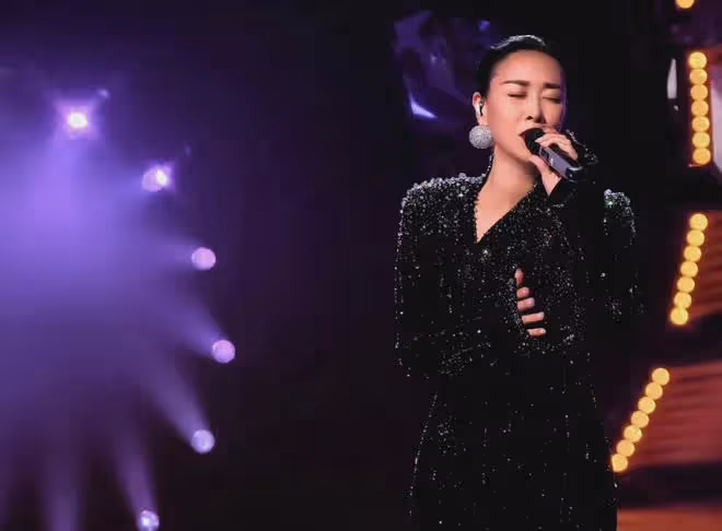 這檔音綜直播,迅速火出圈!那英5旬老太守國門,難敵美國女唱將