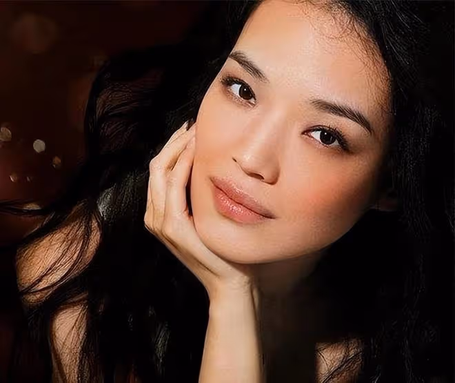 19歲被迫,拍出全裸寫真,20歲一脫成名,性感女神的舒淇成長之路