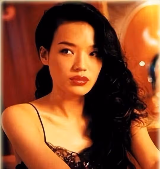 19歲被迫,拍出全裸寫真,20歲一脫成名,性感女神的舒淇成長之路