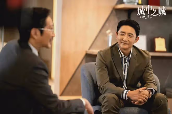 城中之城:撞死蘇見仁,縱火又救人,趙輝至死不知大哥救他的真相