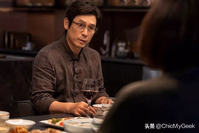 韓國影后金喜愛為家庭息影8年,老公從商人晉身國會議員!