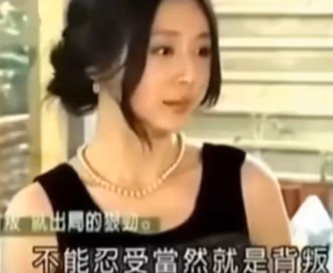 張蘭曝孫子退學遭大S否認,汪小菲「打臉」張蘭,評論區一邊倒