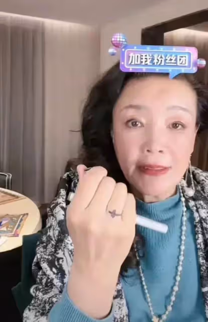 張蘭曝孫子退學遭大S否認,汪小菲「打臉」張蘭,評論區一邊倒