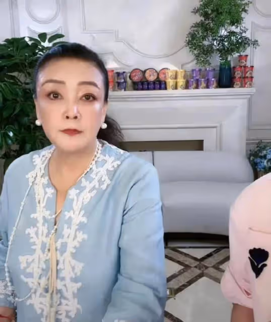 張蘭曝孫子退學遭大S否認,汪小菲「打臉」張蘭,評論區一邊倒