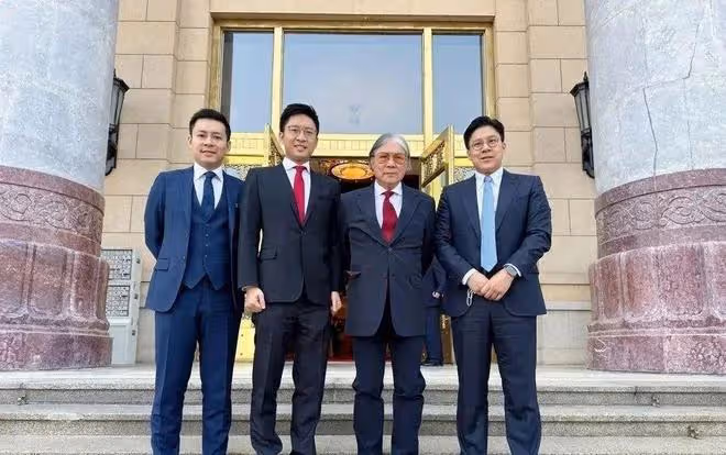 霍啟剛三弟求婚成功,大哥二哥事業出色,他卻才是霍家最幸福的