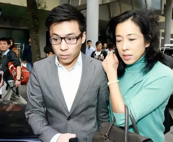 霍啟剛三弟求婚成功,大哥二哥事業出色,他卻才是霍家最幸福的