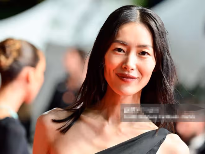 珠圓玉潤的劉亦菲和「紙片人」劉雯，女星的「差異美」出來了