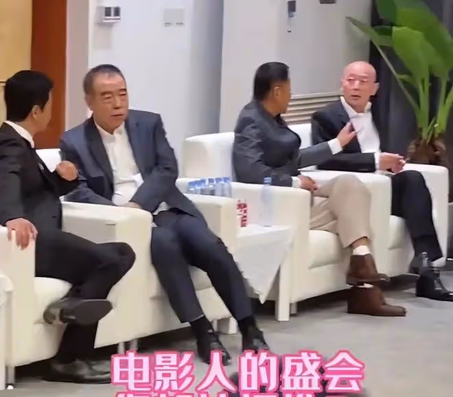 45歲章子怡現身坎城被外國粉絲包圍,展現她的「國際江湖地位」