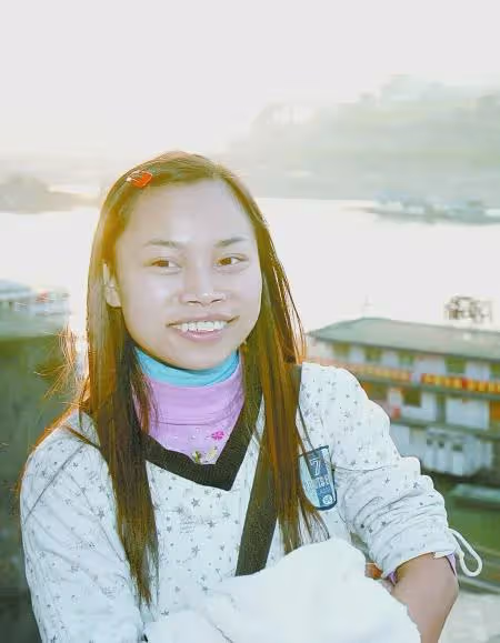「打死不回中國」的鳳姐,11年過去,如今混得怎麼樣了?