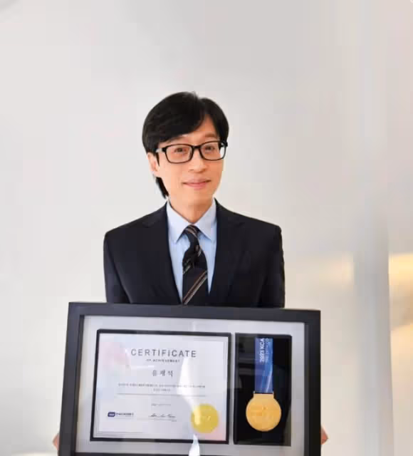 年收百億卻租屋15年!劉在錫砸86.6億入住頂樓豪宅,內景曝光