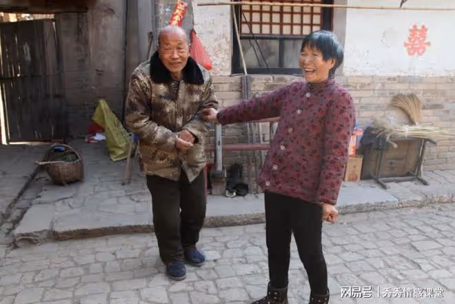 幫兒媳帶娃3年倒貼5萬,看到兒媳的五一出行計劃,所有委屈都散了