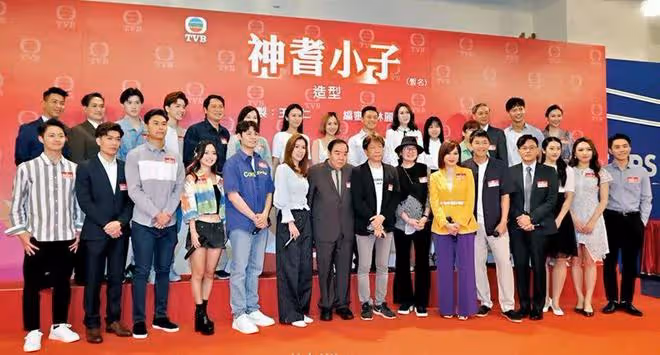 32歲TVB小鮮肉新劇成功吸引網友關注,獲贊比男主角還靚仔