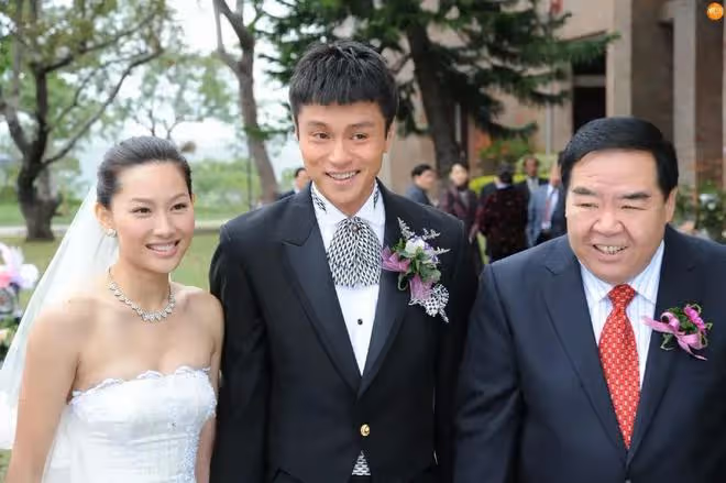TVB老戲骨時隔多年再拍劇,疫情三年生活變簡單,73歲生日獲好友慶祝