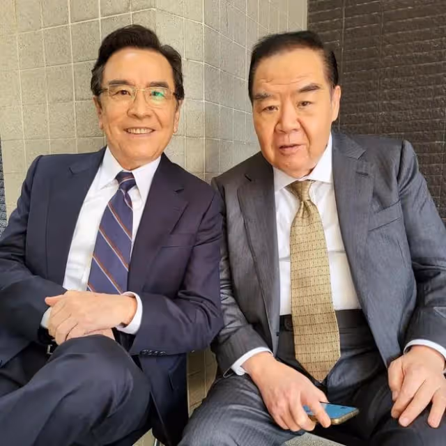 TVB老戲骨時隔多年再拍劇,疫情三年生活變簡單,73歲生日獲好友慶祝