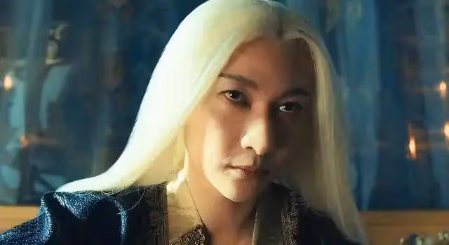 婁藝瀟和藍心妍兩版《新龍門客棧》都淪為瞎露肉擦邊爛片
