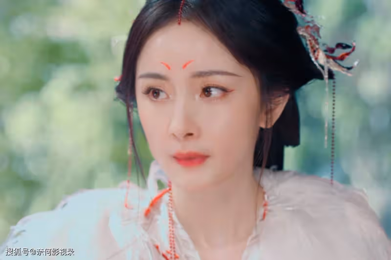 電視劇《狐妖小紅娘》首播4集就大爆，楊冪功不可沒