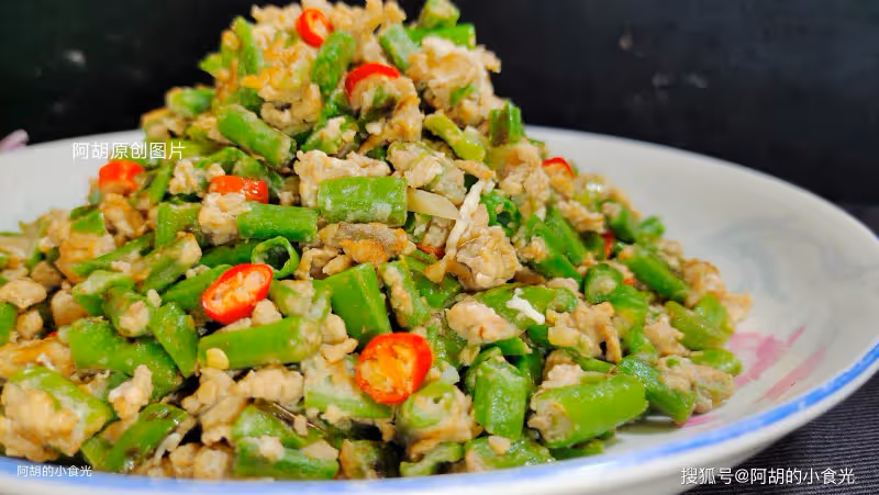 夏天這菜使勁吃,3塊一把的「菜中上品」!大火炒一盤,撬開你的味蕾、滿口鮮