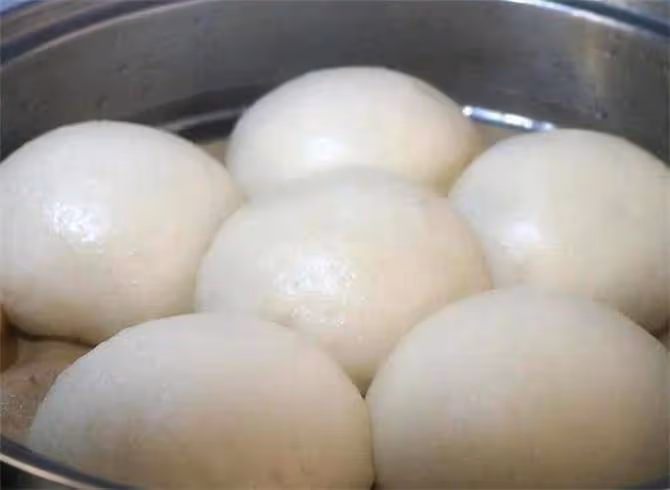 蒸饅頭怎麼防止癟塌?做到這三點,讓你的饅頭蓬鬆光滑無需添加劑