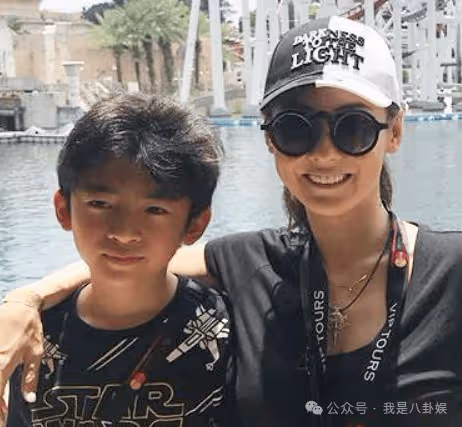 謝霆鋒要花3億買長子撫養權?誰注意兒子說什麼?張柏芝淚流滿面
