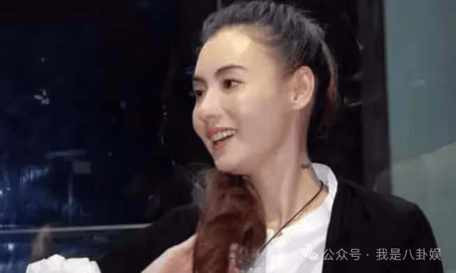 謝霆鋒隱瞞了10年的話,終於公布於眾,張柏芝聽後竟感動不已