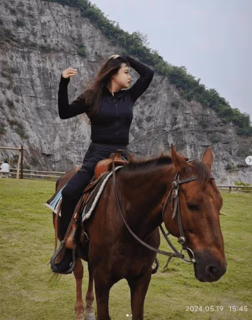 香港版賈玲？TVB前女星體重200斤減掉一半，大曬騎馬照變古代美人？