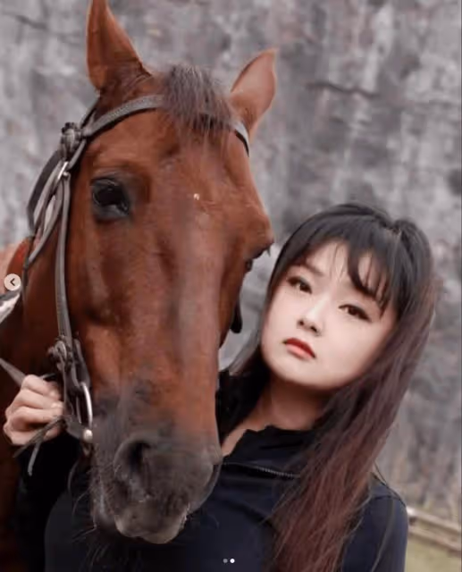香港版賈玲？TVB前女星體重200斤減掉一半，大曬騎馬照變古代美人？