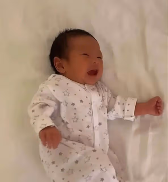 恭喜!40歲香港知名女星三胎生子!因患糖尿病堅持順產,宣布封肚不再生