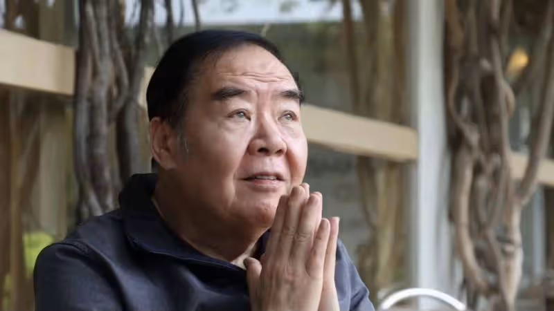 73歲港星鄭則仕新劇受歡迎!獲好友慶生,自曝慶幸兒女未入行