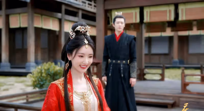 歲月壓不住的美貌!37歲楊冪出場,我才明白什麼叫作媚骨天成
