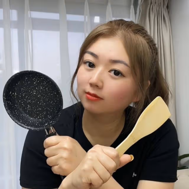 回顧：26歲河南美女，把房子改小一半，天天弓腰駝背，結果如何