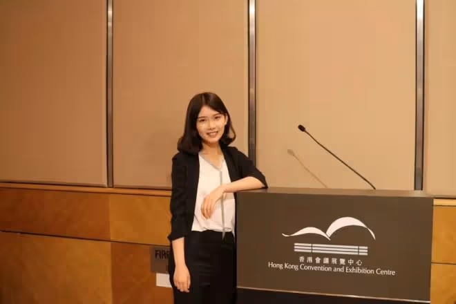 回顧廣東女孩曾患抑鬱症,父母破產後,她幫忙還債年入50萬,憑啥
