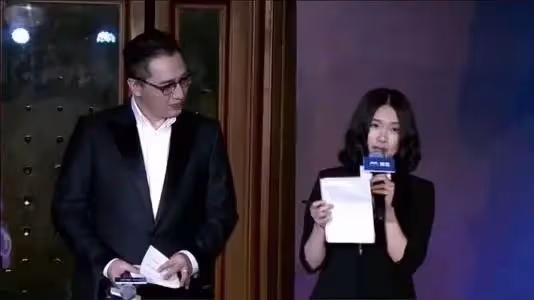 回顧廣東女孩曾患抑鬱症,父母破產後,她幫忙還債年入50萬,憑啥