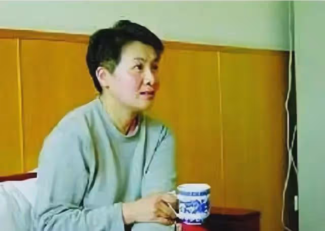 原來她早已去世!剛拿到影后就被查出癌症,留下才2歲的兒子