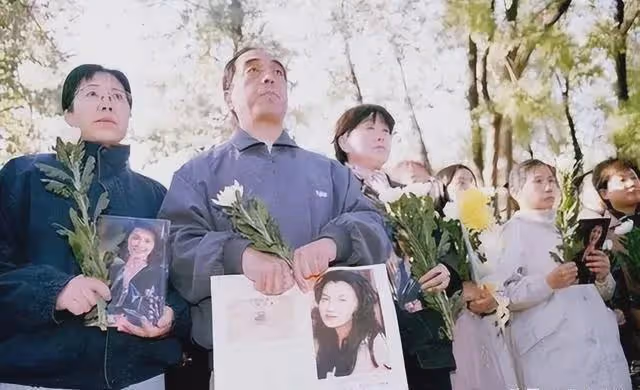 原來她早已去世!剛拿到影后就被查出癌症,留下才2歲的兒子