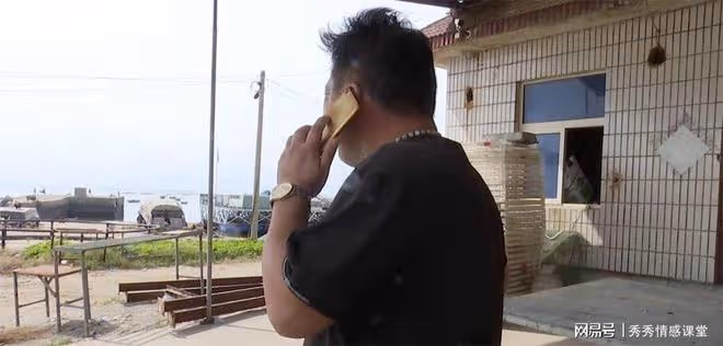 奶奶病危,父親開車800公里回家奔喪,剛進門就聽到了哭聲!