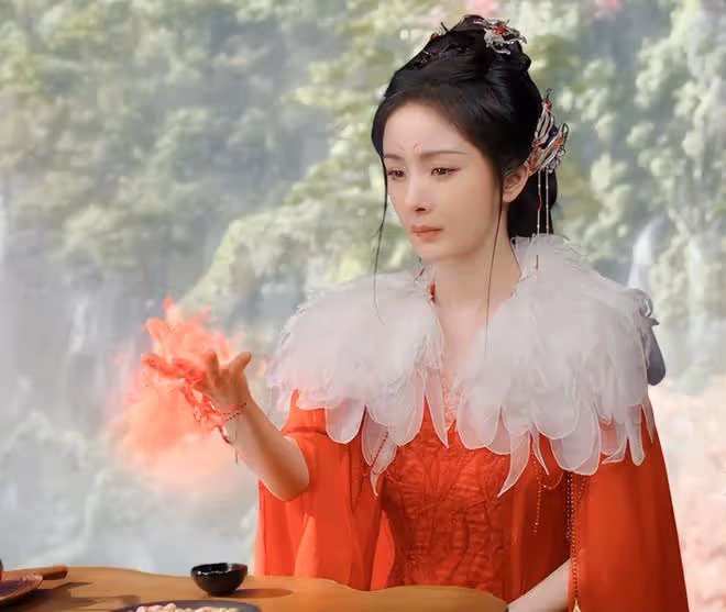 《狐妖小紅娘》才播4集，拿下全網熱度第一，楊冪這回淘到寶了