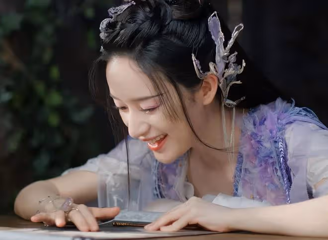 《狐妖小紅娘》才播4集，拿下全網熱度第一，楊冪這回淘到寶了
