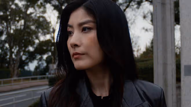 陳慧琳現身成都街頭,與粉絲合唱引發熱議,親和力滿滿獲贊