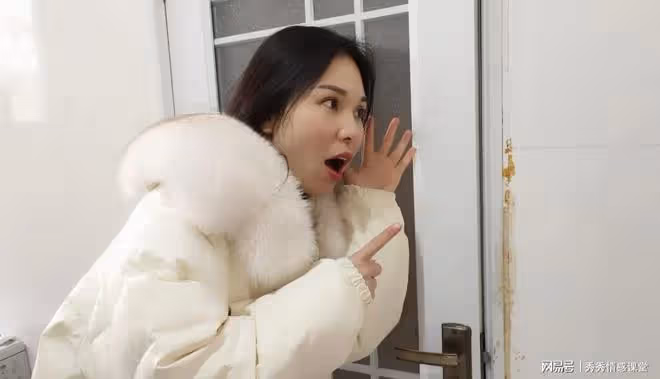 60歲阿姨每月六千不夠花,八萬存款一分不剩,我哭訴:您收手吧