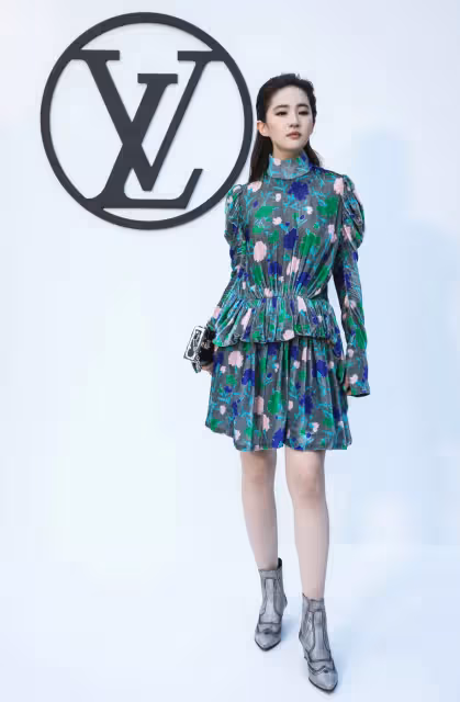 LV登高第造的奎爾公園辦大秀　2025早春洋溢西班牙式奔放生命力