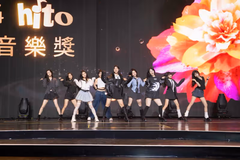 「最美國中生」高顏值驚現篡位對手　她不忍了撂話：我是第二沒有人敢說第一