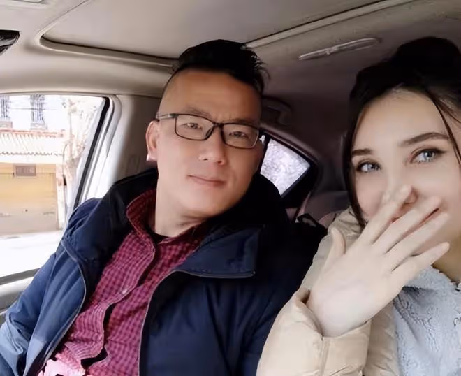 2018年,湖北農村小伙裴波娶了杜拜美女空姐露娜,如今怎麼樣了
