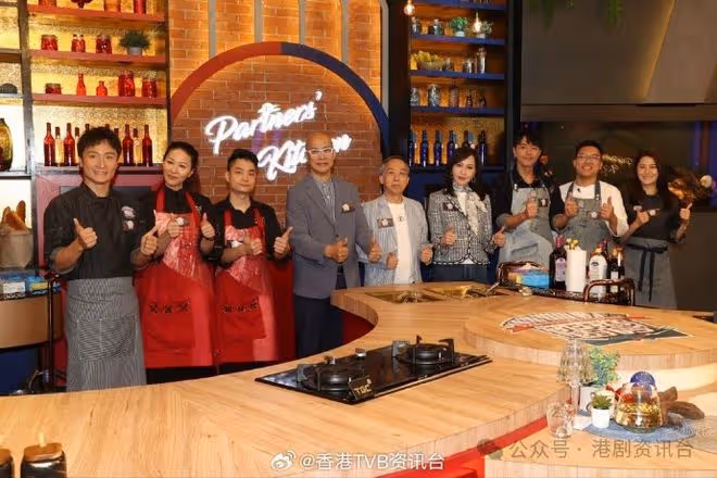 黃翠如蕭正楠同場打情罵俏！滕麗名煲雞湯搵老公做白老鼠